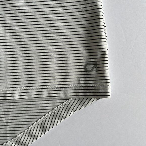 GAP GapFit Breathe High Low Mini Stripe Short Sleeve Athletic Top Size Small - Picture 4 of 7